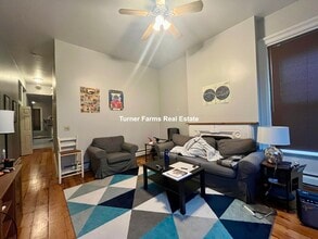 8 Centre St, Unit 1 in Boston, MA - Building Photo - Building Photo