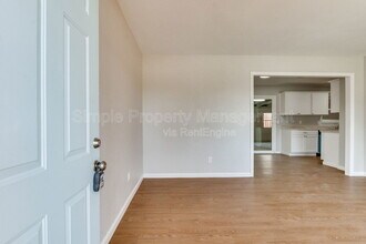 813 S Midwest Blvd in Midwest City, OK - Building Photo - Building Photo