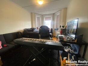 1175 Boylston St, Unit 29 in Boston, MA - Building Photo - Building Photo