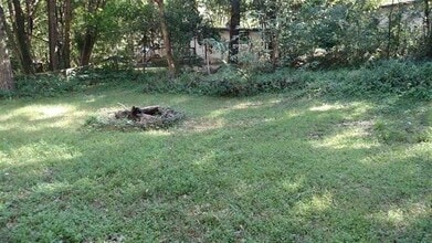 1643 Sharkey St in Tallahassee, FL - Building Photo - Building Photo