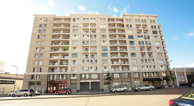 140-148 S Van Ness Ave in San Francisco, CA - Foto de edificio - Building Photo