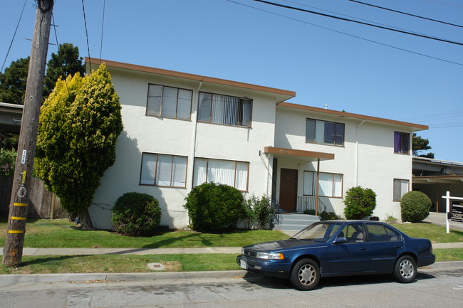 743 Liberty St in El Cerrito, CA - Building Photo - Building Photo