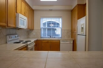 1587 S Novato Blvd in Novato, CA - Building Photo - Building Photo