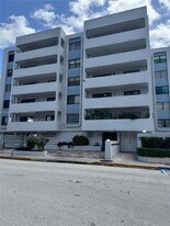 6725 Harding Ave in Miami Beach, FL - Building Photo