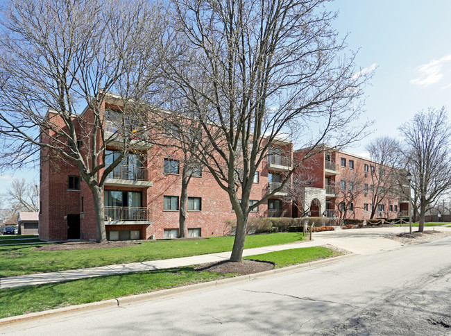 Stonegate Terrace in Elmhurst, IL - Foto de edificio - Building Photo