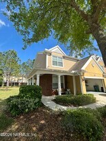 4233 Clybourne Ln in Jacksonville, FL - Building Photo