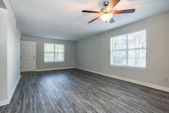 Meadowlark Apartments in Mcdonough, GA - Building Photo - Interior Photo