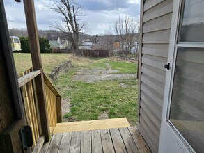 416 E Reynolds St in New Castle, PA - Foto de edificio - Building Photo
