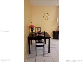 900 NE 26th St in Wilton Manors, FL - Building Photo - Building Photo