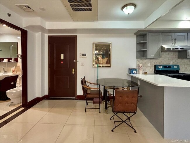 132-29 Blossom Ave, Unit 3 in Queens, NY - Building Photo - Building Photo