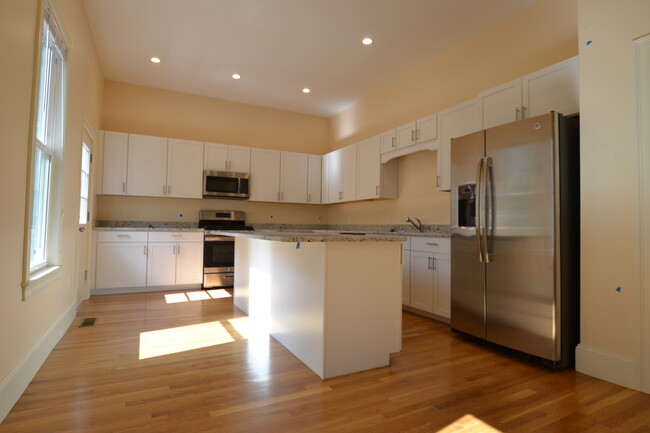 property at 5 Griggs Pl