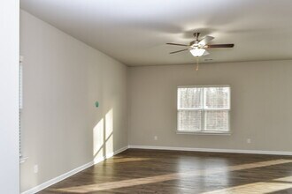 1015 Helms Rd in Charlotte, NC - Building Photo - Building Photo