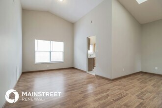 1066 Covington St in Oviedo, FL - Foto de edificio - Building Photo