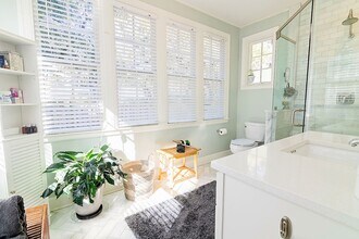 2910 Bull St in Savannah, GA - Building Photo - Building Photo