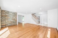 25 Faraway Rd in Armonk, NY - Building Photo - Building Photo