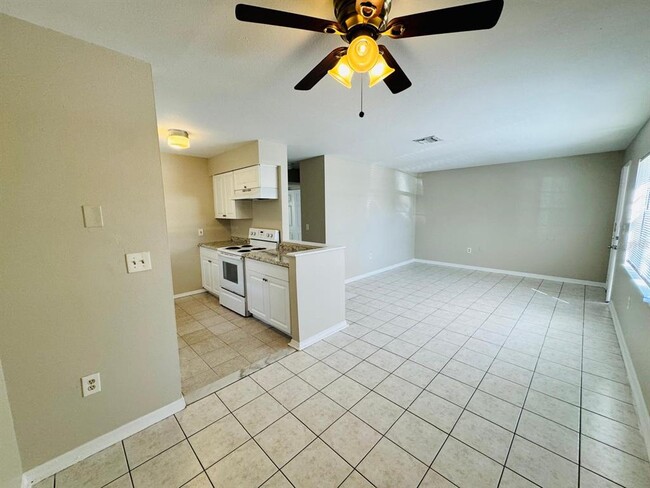 1809 Bronson Dr in Kissimmee, FL - Building Photo - Building Photo