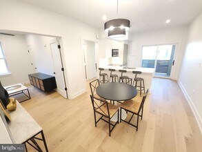 8610 Evergreen Pl in Philadelphia, PA - Building Photo - Building Photo