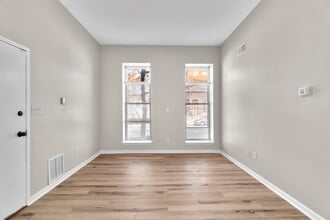 2027 E Baltimore St in Baltimore, MD - Building Photo - Building Photo