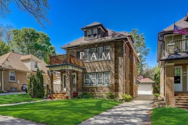 property at 6628 W Lloyd St