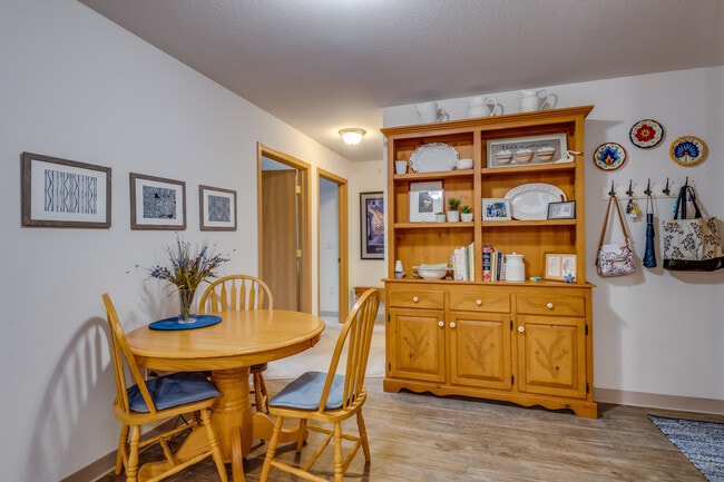Berkshire Grafton Senior Apartments - 62+ in Grafton, WI - Building Photo - Interior Photo