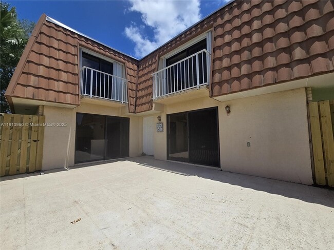 824 Blue Ridge Cir in West Palm Beach, FL - Building Photo - Building Photo