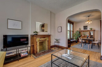 2701 W Haddon Ave in Chicago, IL - Building Photo - Building Photo