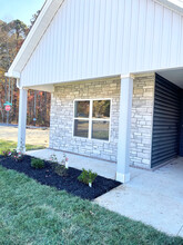 3150 Pin Oaks Cir NE in Cleveland, TN - Building Photo - Building Photo