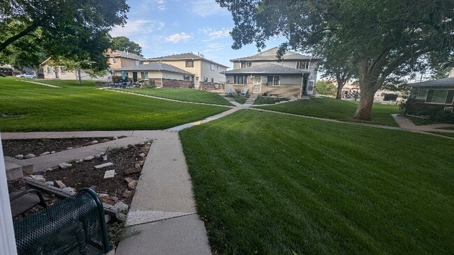 7309 W Hampden Ave in Lakewood, CO - Building Photo - Building Photo