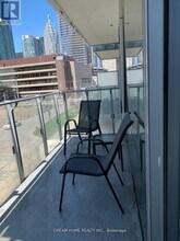 39 Queens Quay E in Toronto, ON - Building Photo - Building Photo