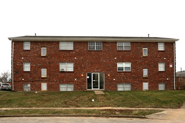 Courtside Apartments in Lexington, KY - Foto de edificio - Building Photo