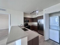 1000 NW 7th St, Unit 610 in Miami, FL - Building Photo - Building Photo