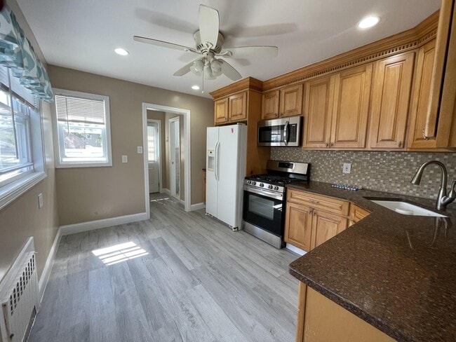 property at 6 Vincent Pl