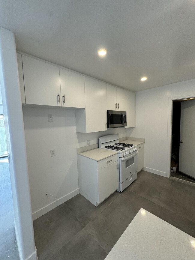 32525 Monte Vista Rd in Cathedral City, CA - Building Photo - Building Photo