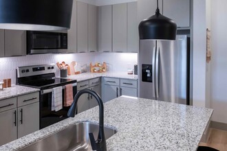Paloma Village in Fort Worth, TX - Building Photo - Building Photo