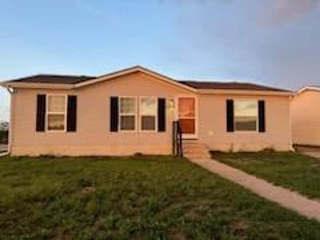 property at 2312 Newport Ave