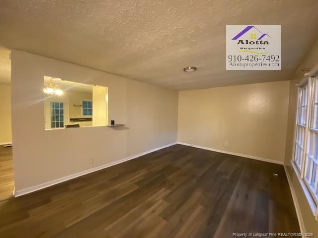 733 Goodyear Dr in Spring Lake, NC - Building Photo - Building Photo