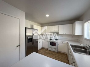 10147 Sundrop Pass in San Antonio, TX - Building Photo - Building Photo