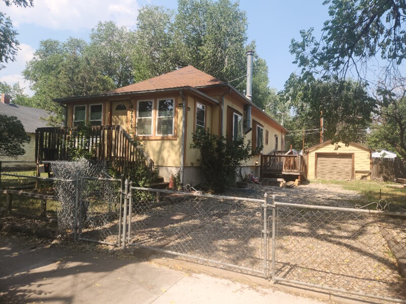 2908 W Bijou St in Colorado Springs, CO - Building Photo
