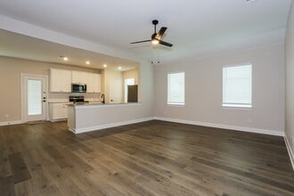 344 Live Oak Ln in Hutchins, TX - Building Photo - Building Photo