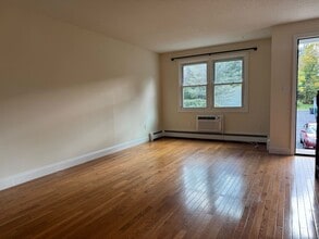 420 Greens Loop in Cheshire, CT - Building Photo - Building Photo