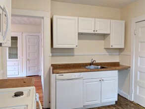 14 Sanborn Ave, Unit 3 in Somerville, MA - Building Photo - Building Photo