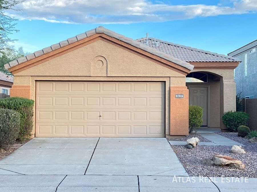 31215 N 45th St in Cave Creek, AZ - Building Photo