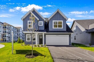 Edgewater on Cook Lake DEACTIVATED in Maple Grove, MN - Building Photo - Building Photo