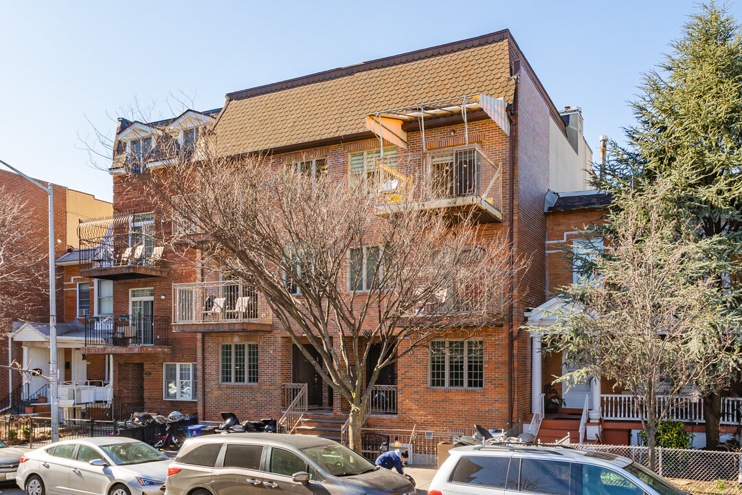 1550 43rd St in Brooklyn, NY - Foto de edificio