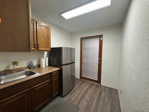 927 N Swan Rd in Tucson, AZ - Building Photo - Building Photo