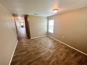 7813 Duber Ln in Austin, TX - Building Photo - Building Photo