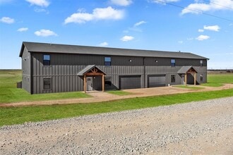 26216 N 2960 Rd in Cashion, OK - Building Photo - Building Photo