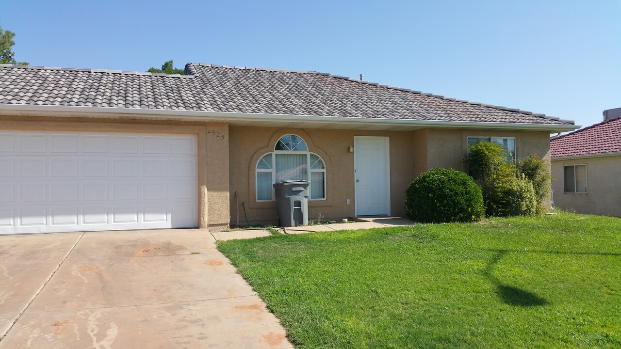 2525 E 620 N in Saint George, UT - Building Photo