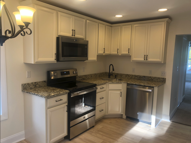 6512 Memorial Rd, Unit Apt#2