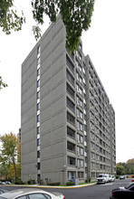 Hanover Towers Apartments in Meriden, CT - Building Photo - Building Photo